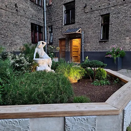 Newly Made With Private Entrance - 1st Floor Riga