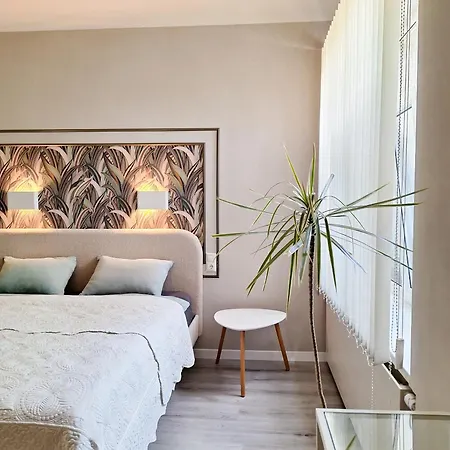 Apartamento Newly Made With Private Entrance - 1st Floor *