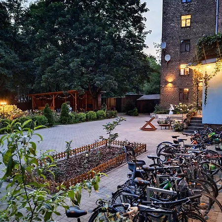 شقة Newly Made With Private Entrance - 1st Floor *